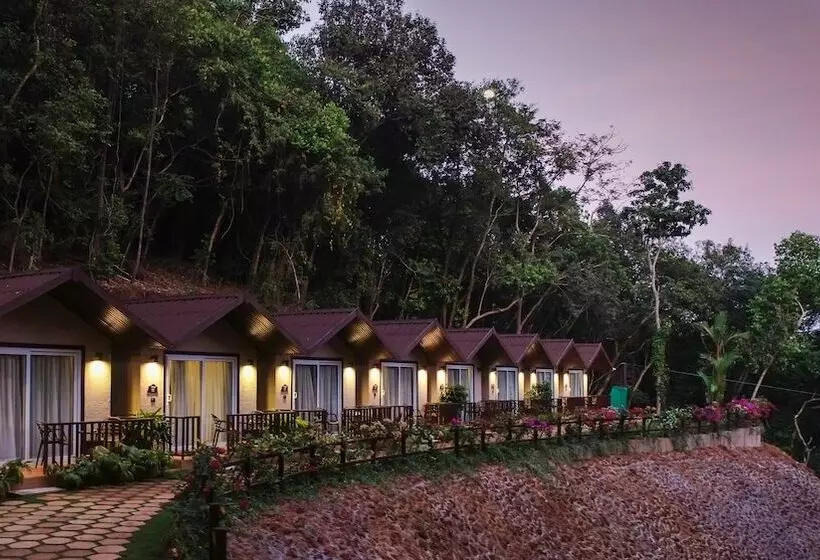 Hotelli Stone Wood Nature Resort