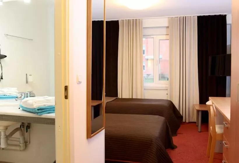 Hotelli Swedish Village