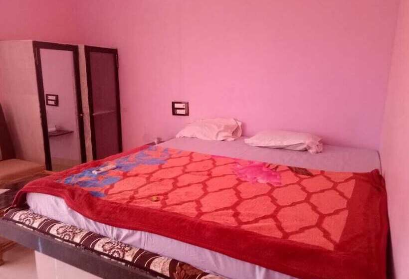 Malshej Agro Resort   Hostel