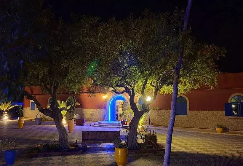 Majatalo Camping Hotel Le Calme