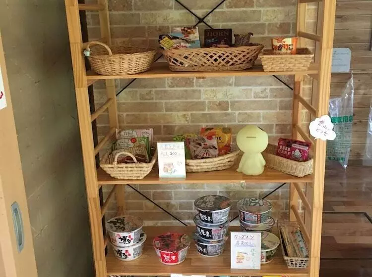 ペンション Heartland House   Female Or Couple Only