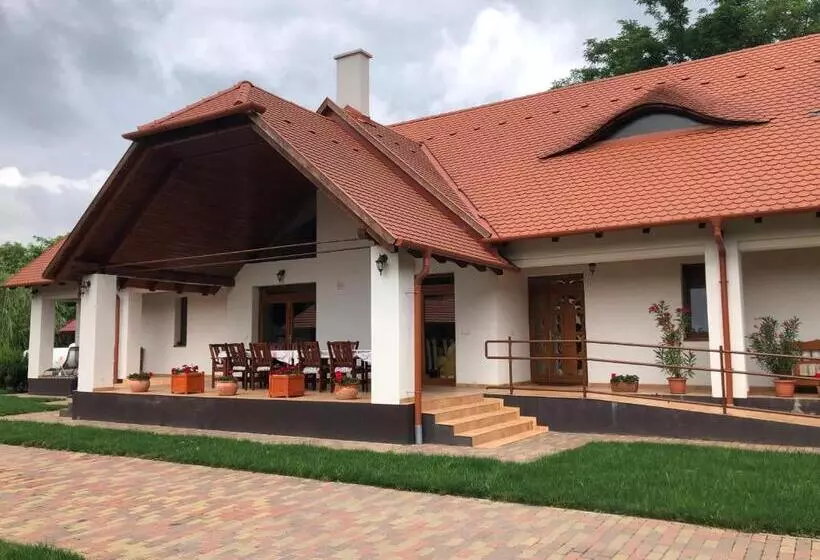 Majatalo Kiscsere Vendégház