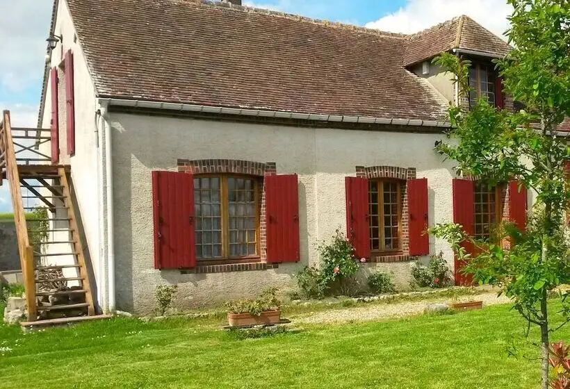 ペンション La Longère Aux Volets Rouges, Meublé Tourisme 2 étoiles