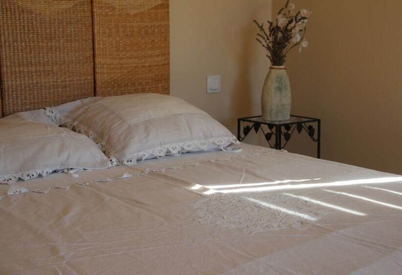 ペンション La Villanelle Chambres D Hotes Et Institut Bien Etre