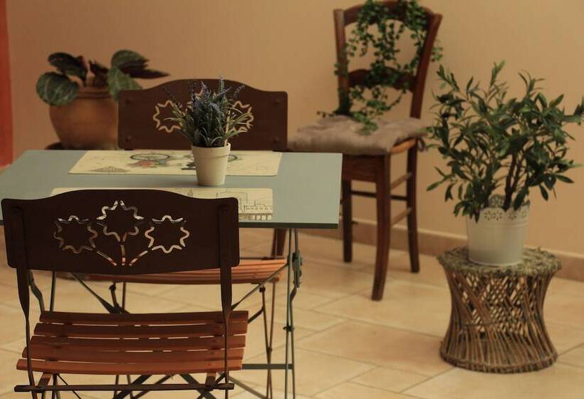 ペンション La Villanelle Chambres D Hotes Et Institut Bien Etre