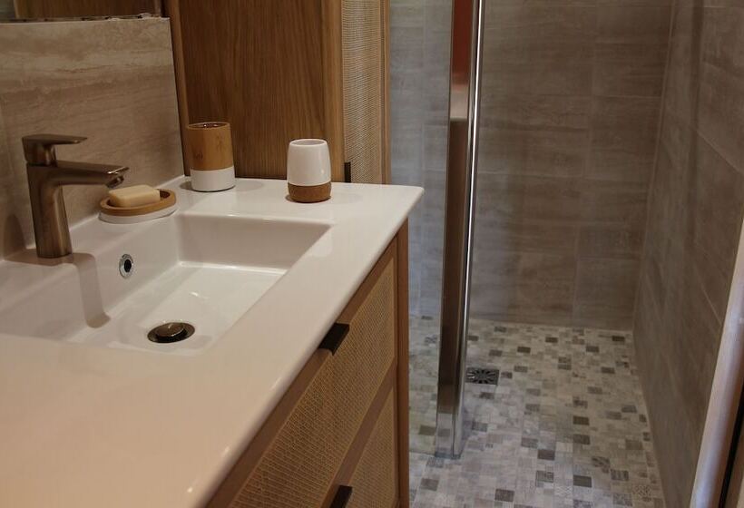 ペンション La Villanelle Chambres D Hotes Et Institut Bien Etre