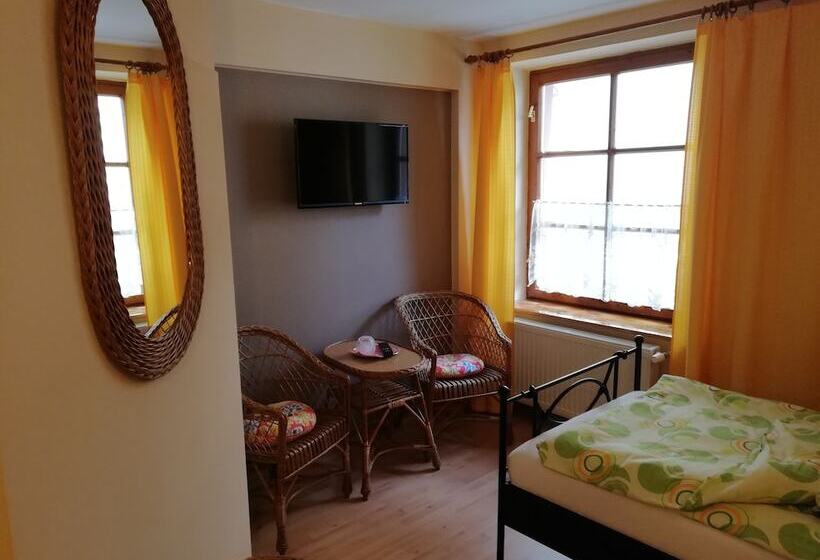 膳宿费 V Penzión