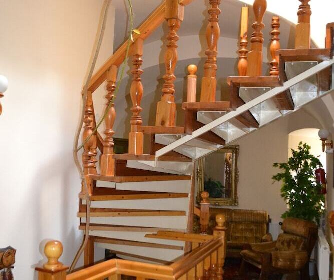 膳宿费 V Penzión