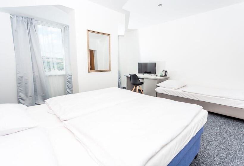 Tif Hotel & Restaurant