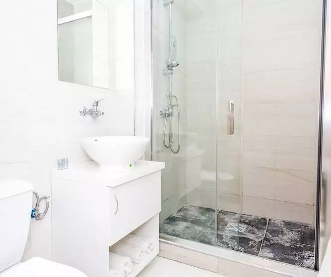 Tif Hotel & Restaurant