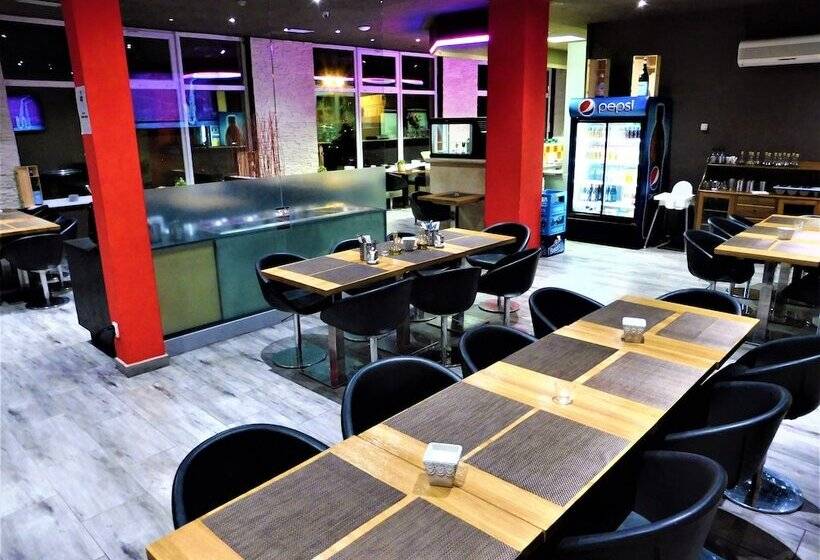 Tif Hotel & Restaurant