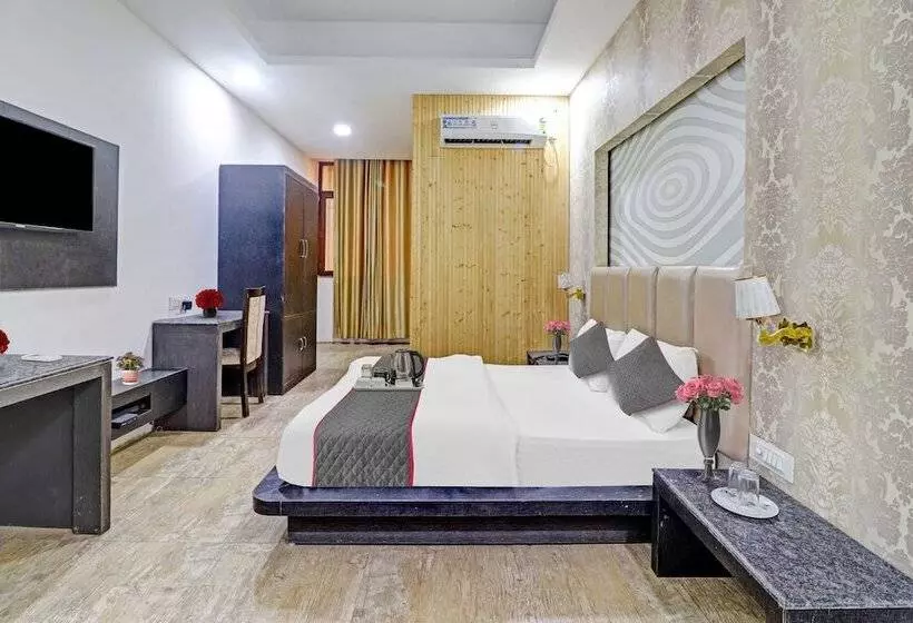 Townhouse 1012 Hotel Dell Inn