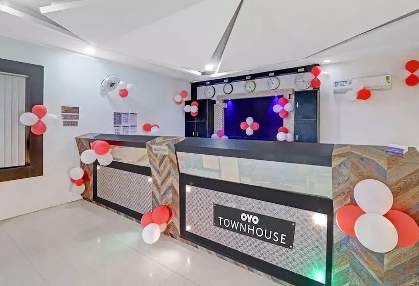 Townhouse 1012 Hotel Dell Inn