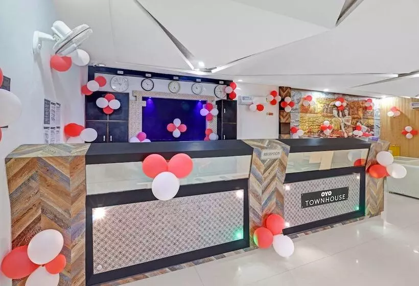 Townhouse 1012 Hotel Dell Inn