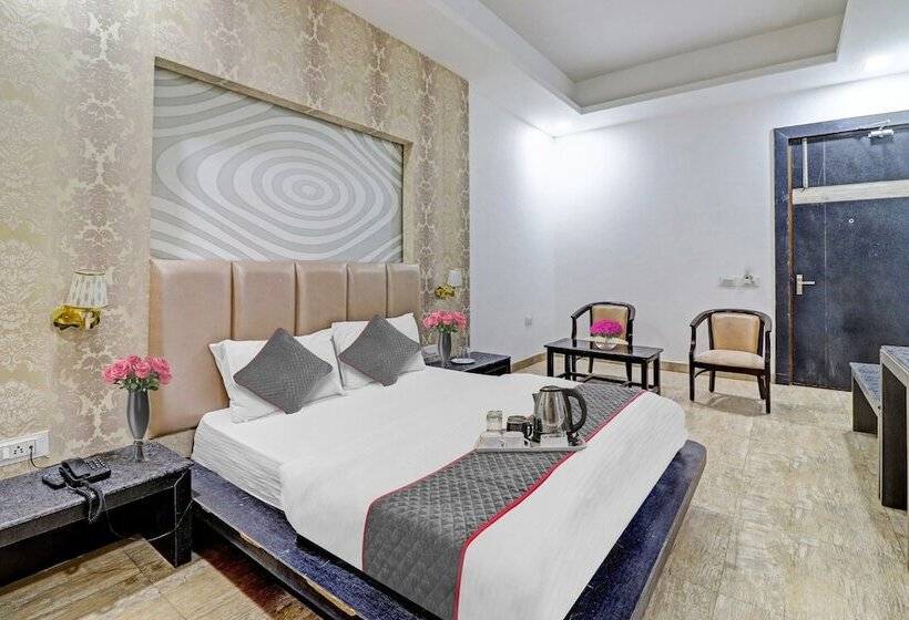 Townhouse 1012 Hotel Dell Inn