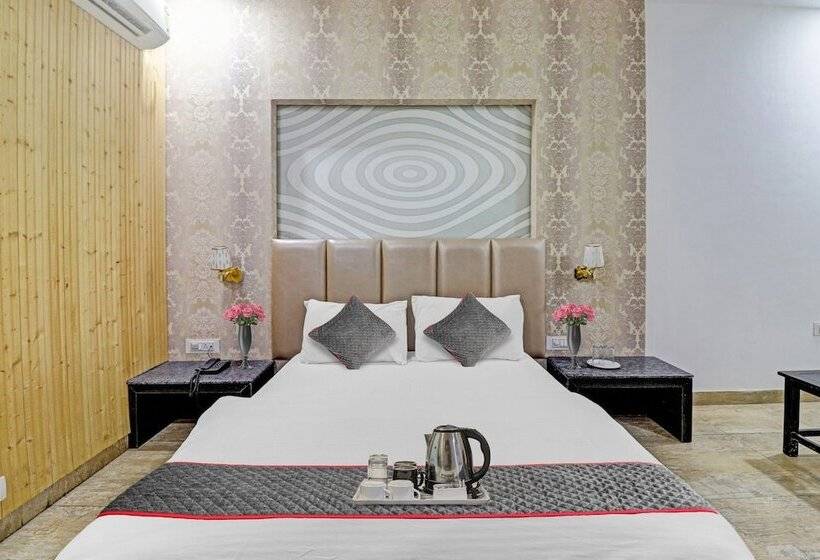 Townhouse 1012 Hotel Dell Inn