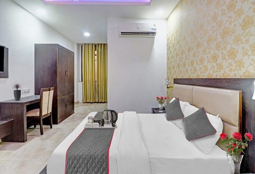 Townhouse 1012 Hotel Dell Inn