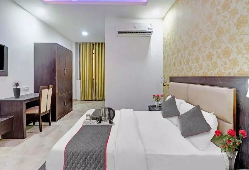 Townhouse 1012 Hotel Dell Inn