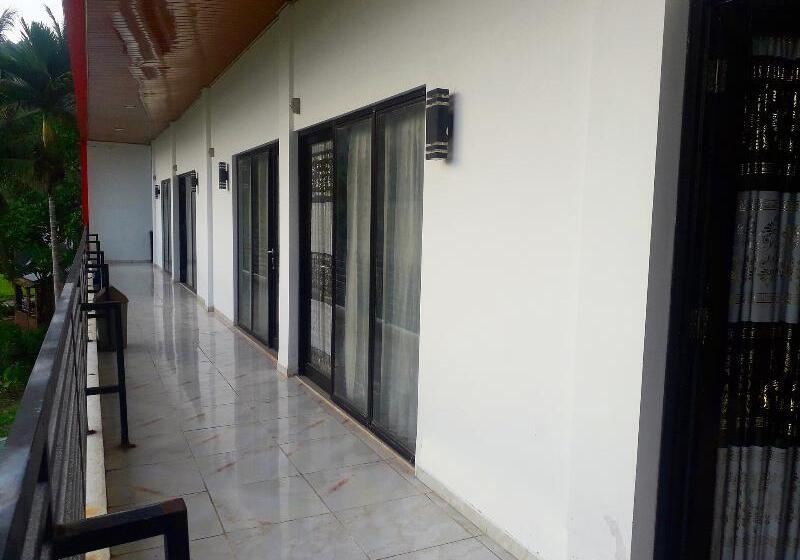 Hostel Anjung Bang Oking Hotel & Resort By Oyo Rooms