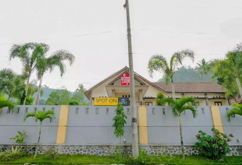 Retkeilymaja Spot On 2448 Hotel Tlogorejo 2