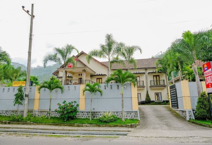 Schronisko Spot On 2448 Hotel Tlogorejo 2