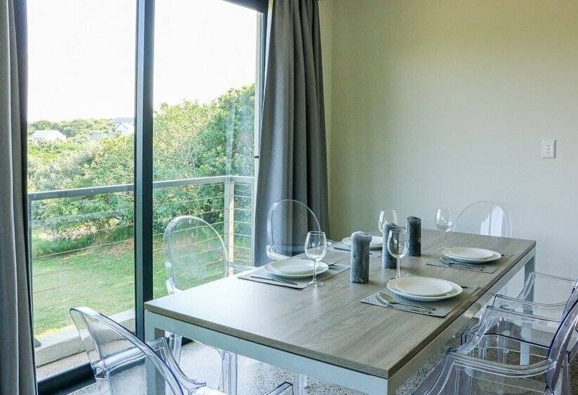 Apartments On The Eighteenth