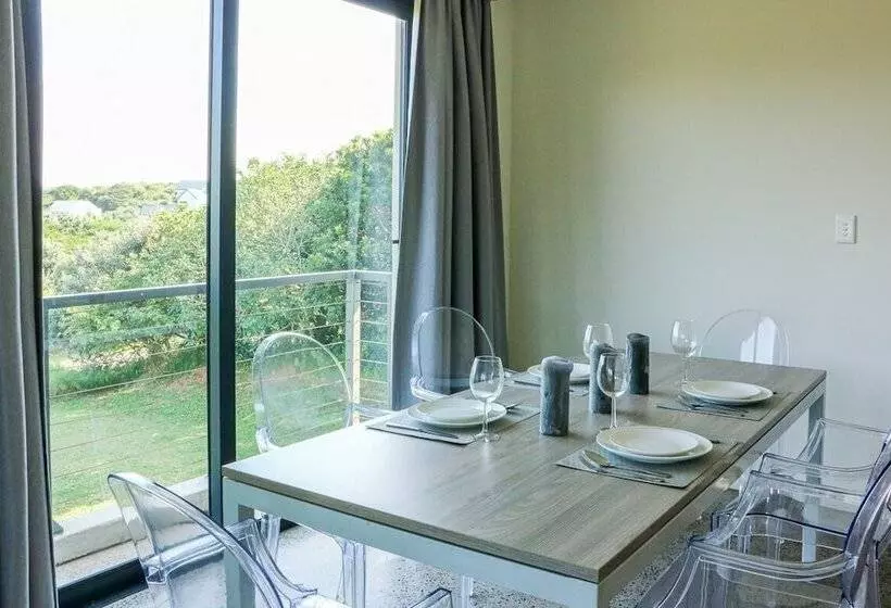 Apartments On The Eighteenth