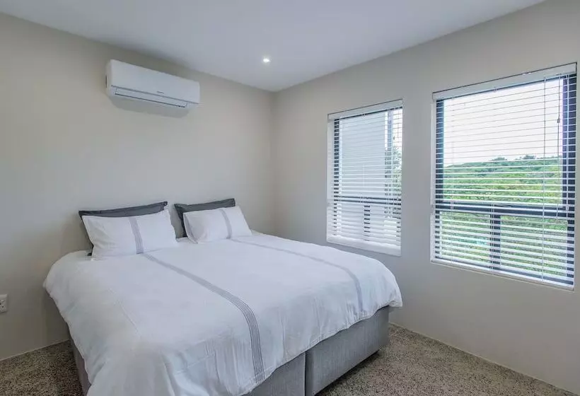 Apartments On The Eighteenth