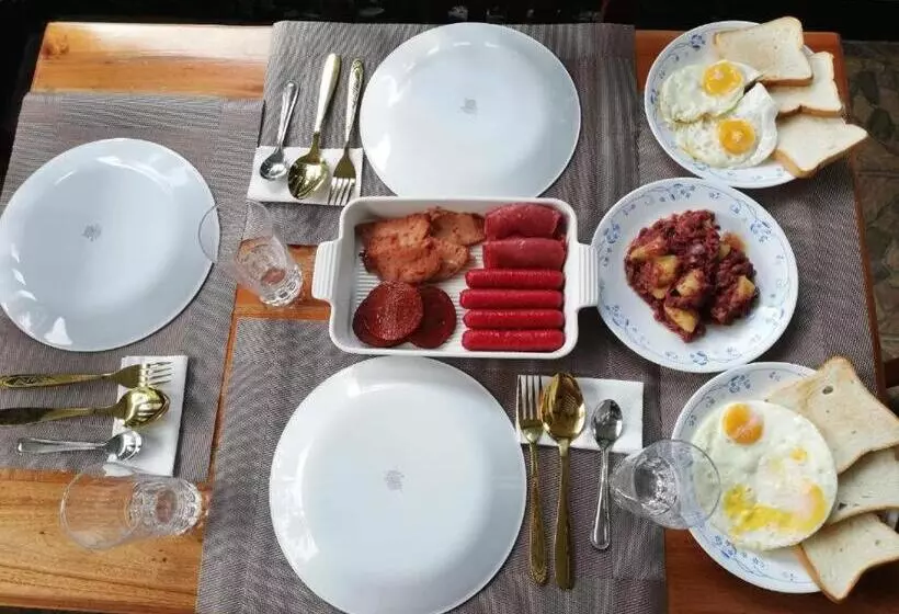 Balai Mariacaria Pension House