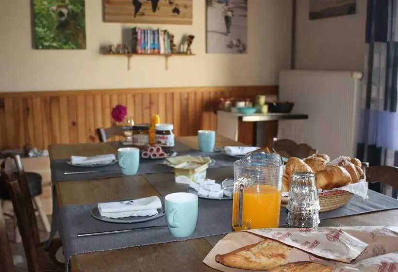 Aamiaismajoitus (B&B) Chez Bles