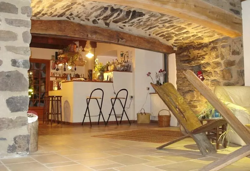 Aamiaismajoitus (B&B) La Grange De L'ardeyrol