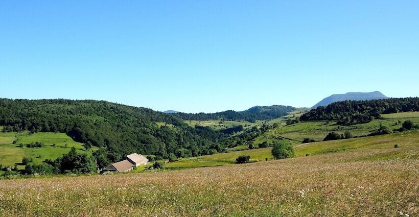 مبيت وإفطار La Grange De L'ardeyrol