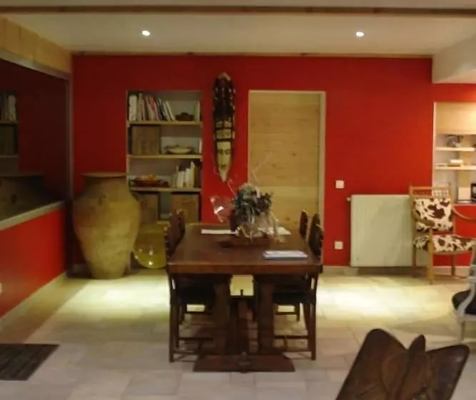 Aamiaismajoitus (B&B) La Grange De L'ardeyrol