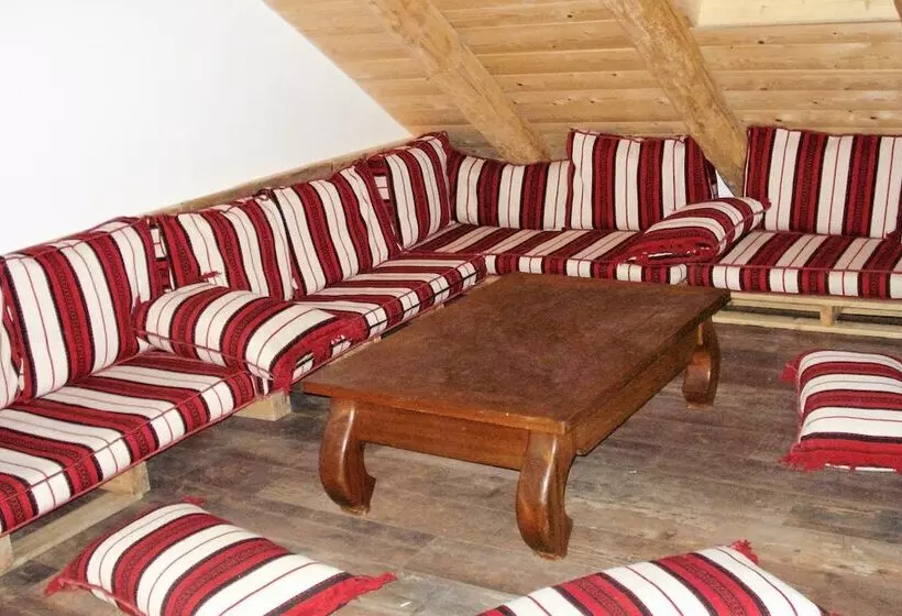 Aamiaismajoitus (B&B) La Grange De L'ardeyrol