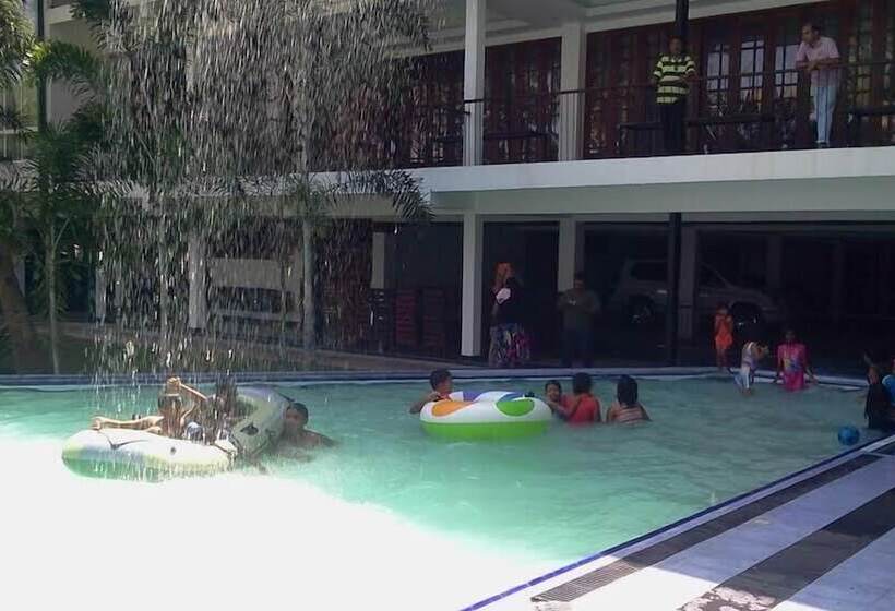 ホテル Buddi Samudra