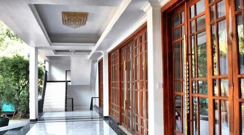 ホテル Buddi Samudra