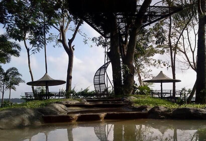 ホテル Buddi Samudra