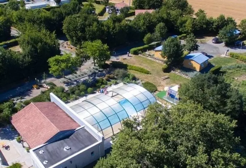Hotelli Camping Les Rulières