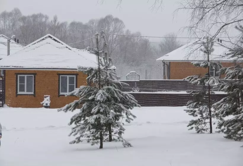 Hotelli Forest Estate Lesnye Polyany