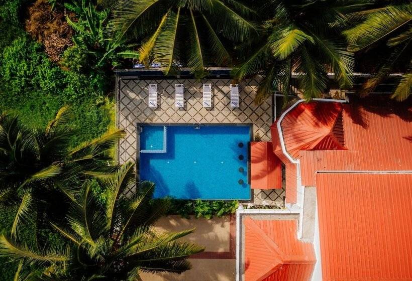 فندق Krishna Beach Resort And Spa