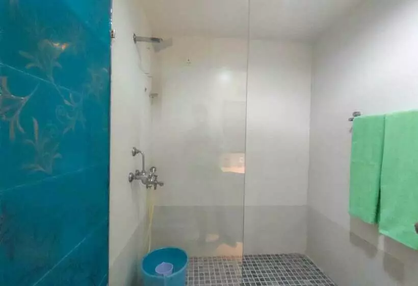 Hotelli Krishna Beach Resort And Spa