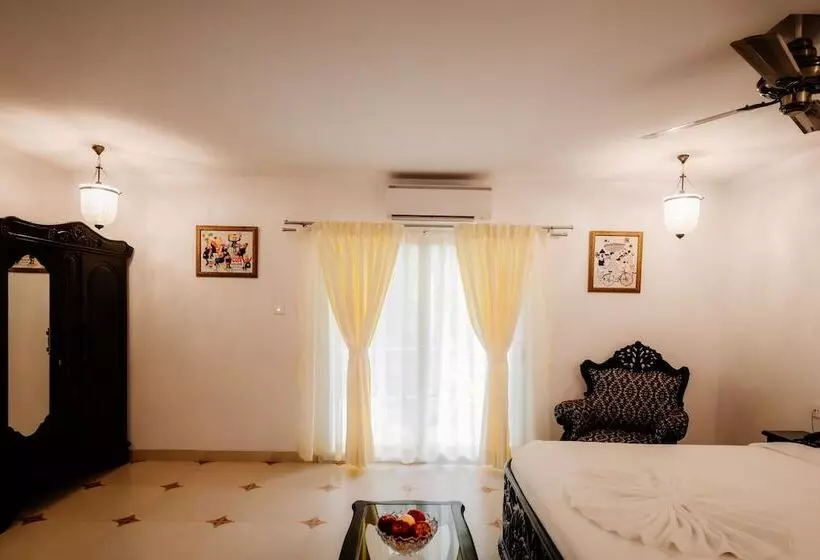 Hotelli Krishna Beach Resort And Spa