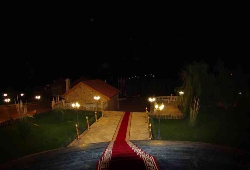 Отель Le Palais Des Cerisiers