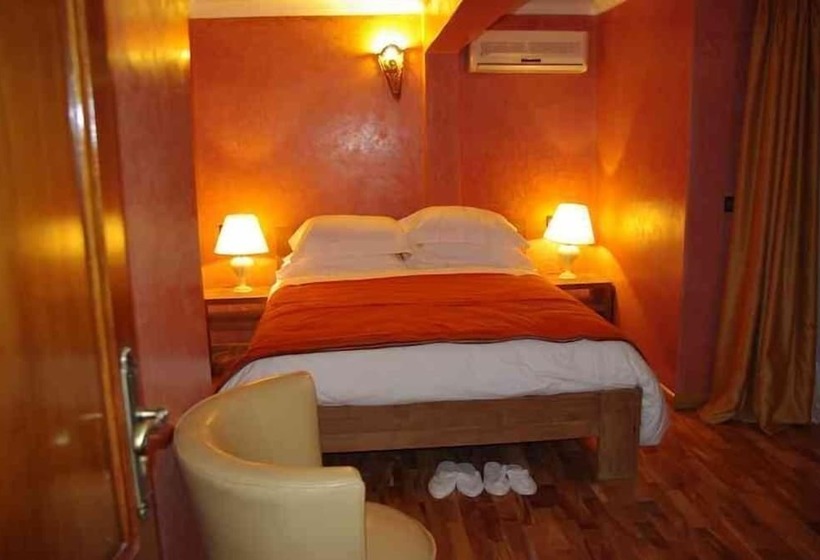 Отель Le Palais Des Cerisiers