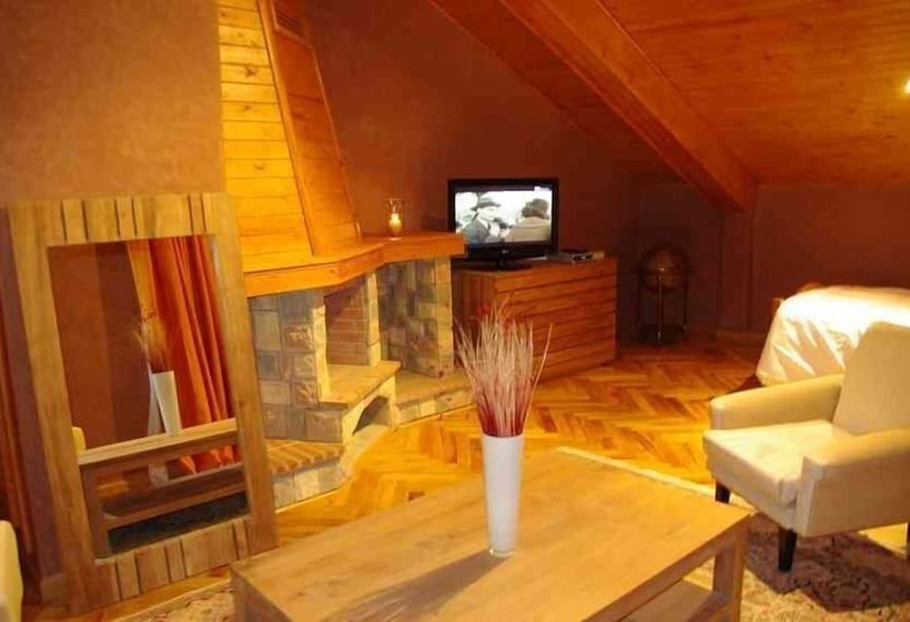 Отель Le Palais Des Cerisiers