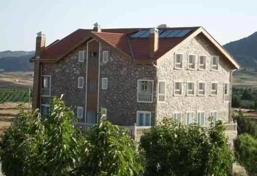 Hotelli Le Palais Des Cerisiers