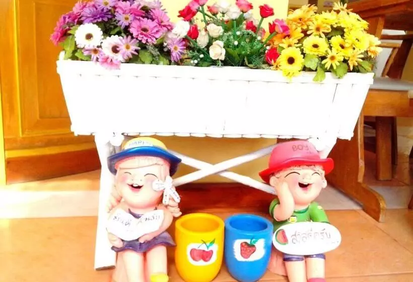 ホテル โรงแรมพิมายบุรี Phimaiburi Apartment