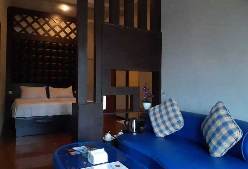 בית מלון כפרי Pondok Asri