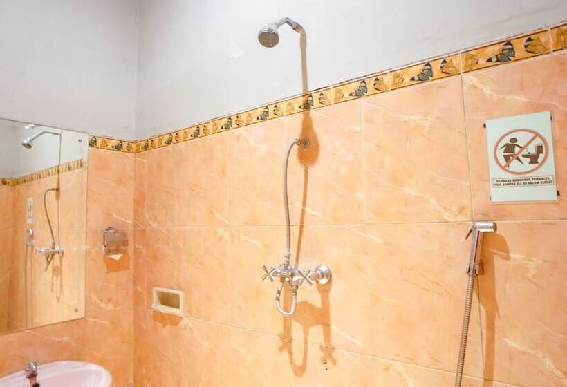 בית מלון כפרי Pondok Asri