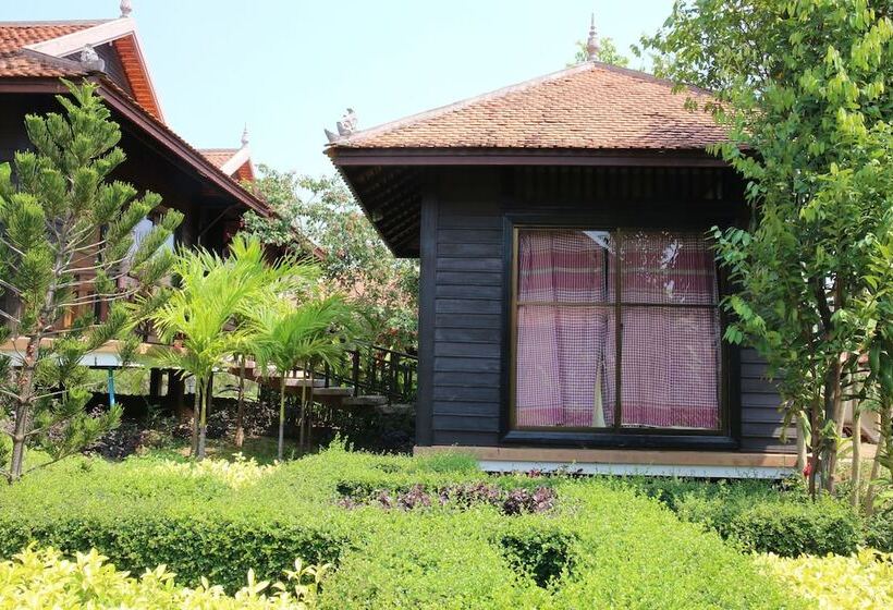 Hotel Romduol Island Chalet